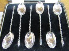 Set of 6 barley twist handled teaspoons, in a case, 925 silver by Cooper Bros. & Sons, Sheffield