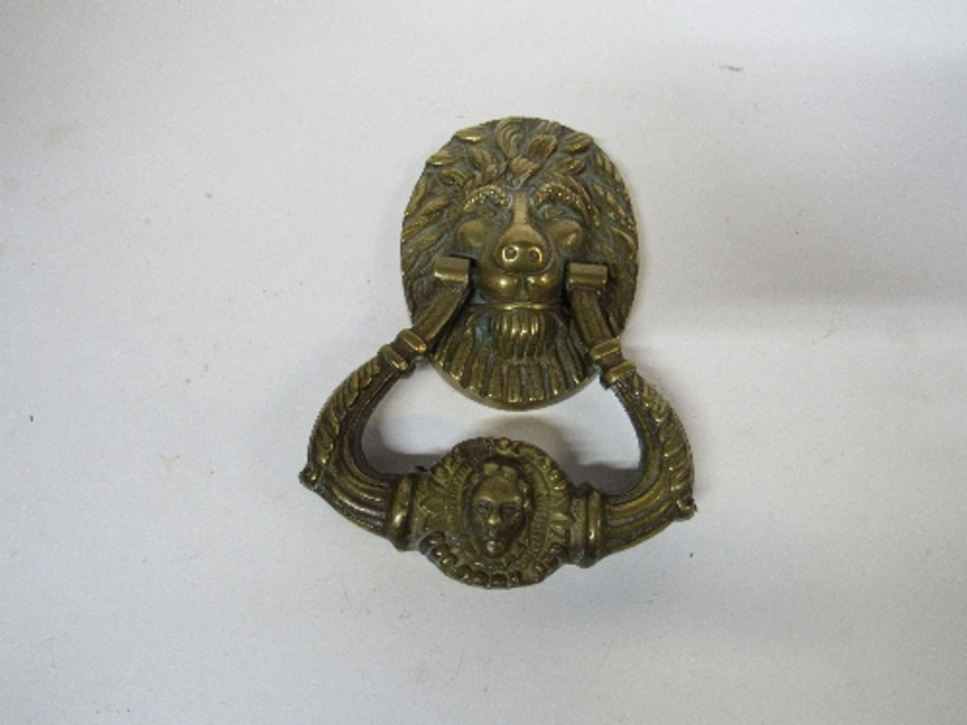 Brass door knocker & brass inkwell - Image 2 of 2