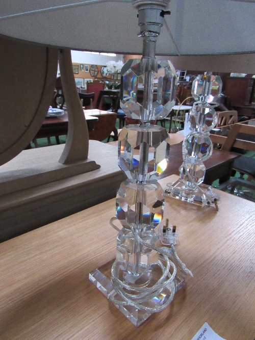 4 matching glass table lamps with shades - Image 6 of 7