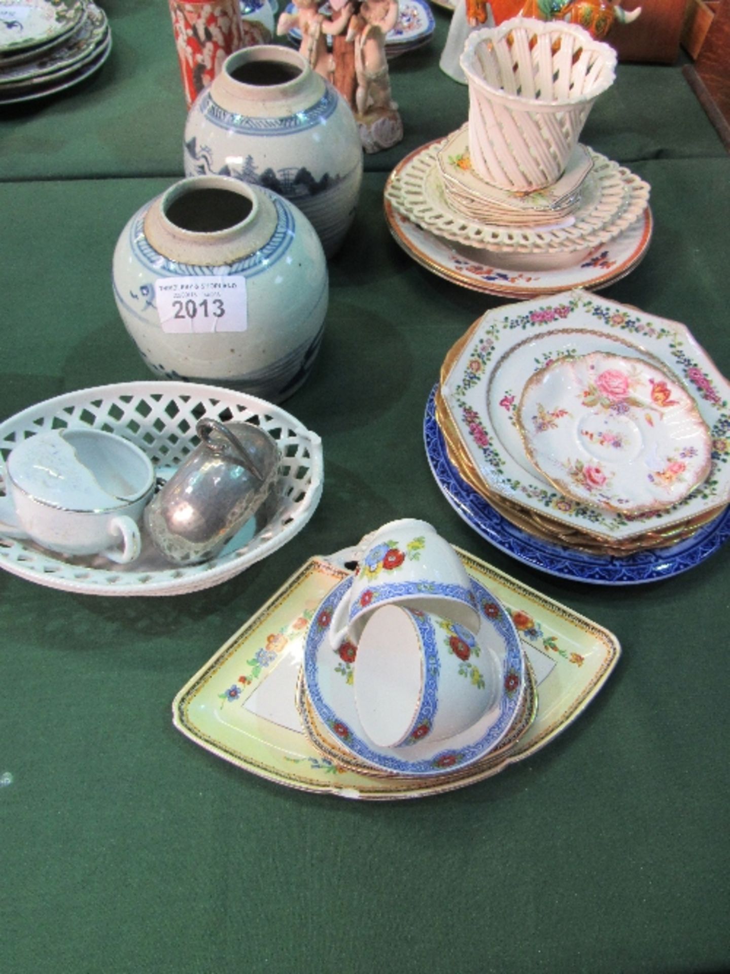 Qty of china ware: 2 Royal Doulton decorative plates & 1930's Royal Winton 'Elegance' tea plates