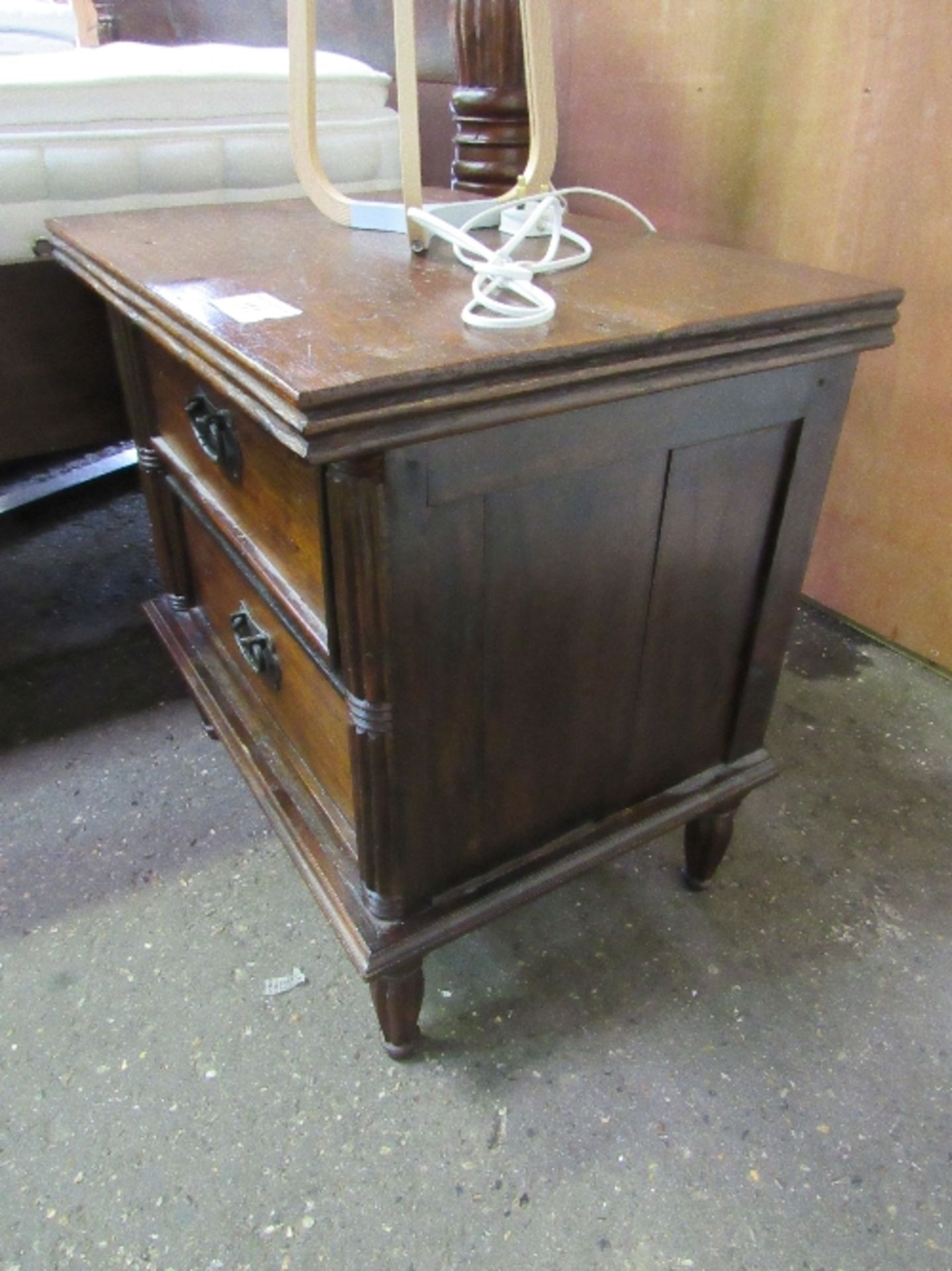 A pair of Indonesian hardwood bedside chests of 2 drawers - Image 2 of 4