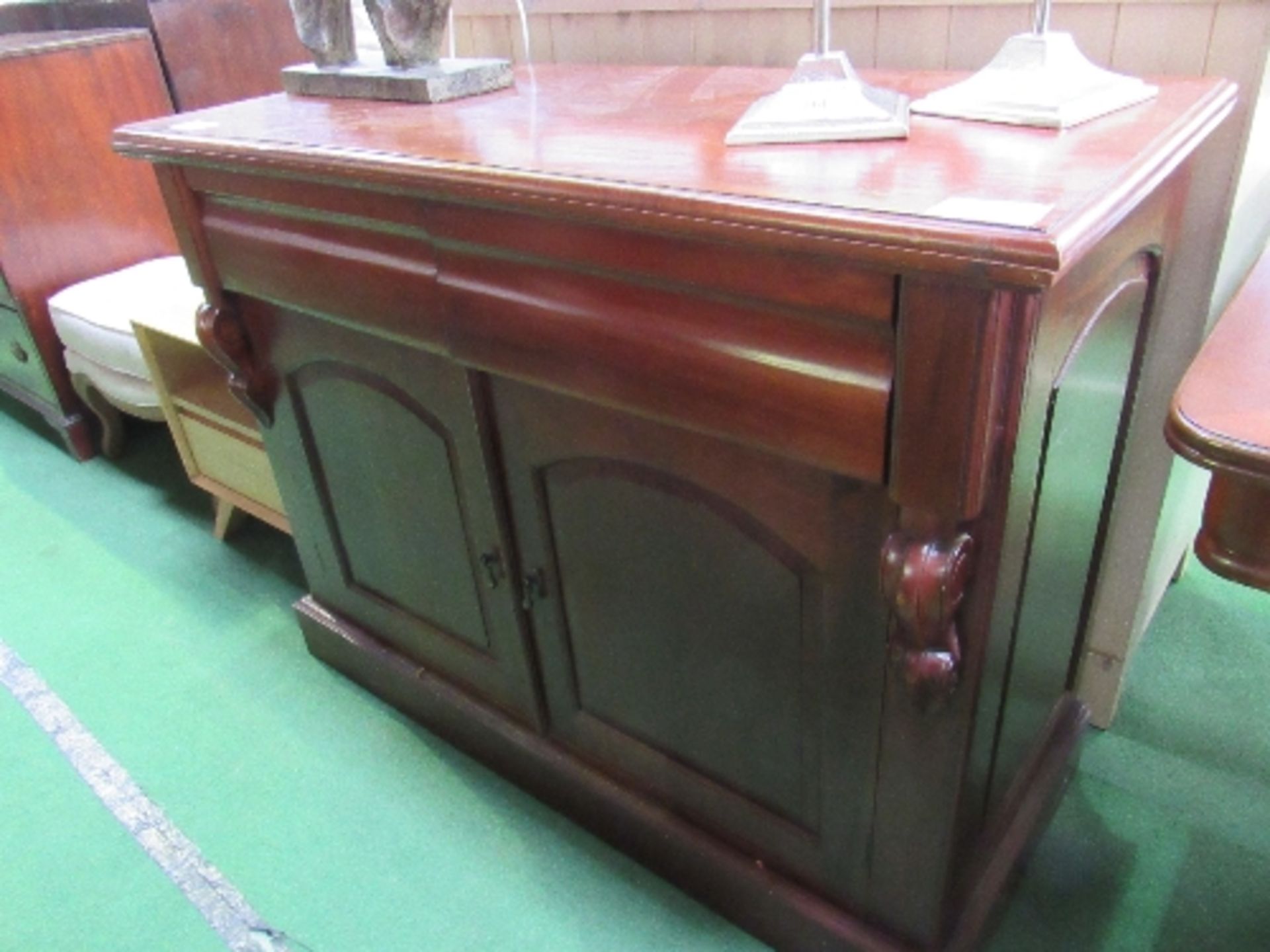 Mahogany chiffonier with 2 frieze drawers above cupboard, 45" x 35" x 19.5" - Image 2 of 3