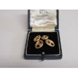 Pair of 18ct gold 'button' chain link cufflinks, weight 9.9gms