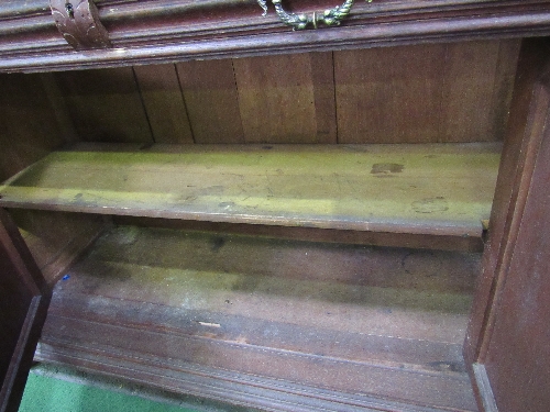 French carved oak dresser of 2 cupboards over 2 frieze drawers & double cupboard, 55" x 87" x 22" - Image 5 of 5