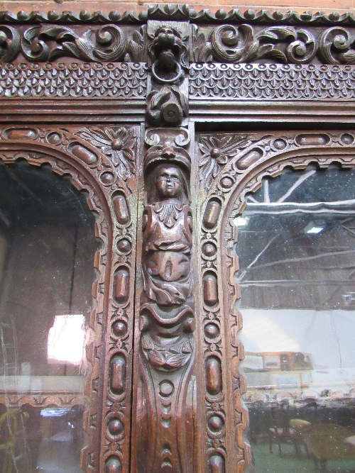 Victorian heavily carved glazed bookcase with double cupboard beneath, 56" (w) x 93" (h) x 22" (d) - Bild 4 aus 6