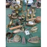 A large qty of brass & copper ware including a brass shoe warmer