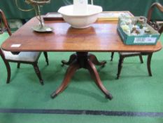 Victorian mahogany tilt-top pedestal table, 122cms x 88cms x 69.5cms. Price guide £30-50.