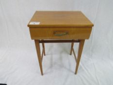 Meredew Furniture 1950's style 'Blonde Maple' bedside table. Price guide £10-20.