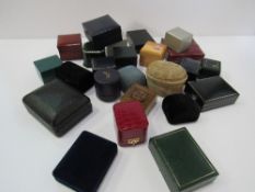 Large collection of jewellers ring boxes. Price guide £20-30.
