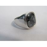 Gent's sterling silver Hematite signet ring, size V, Birmingham 1981. Price guide £25-30.