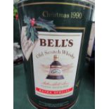 Bells Extra Special Old Scotch Whisky, Christmas 1990, 70cl, Wade Porcelain decanter, circular