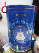 Bells Extra Special Old Scotch Whisky, Queen Mother's 90th birthday, 70cl, Wade Porcelain