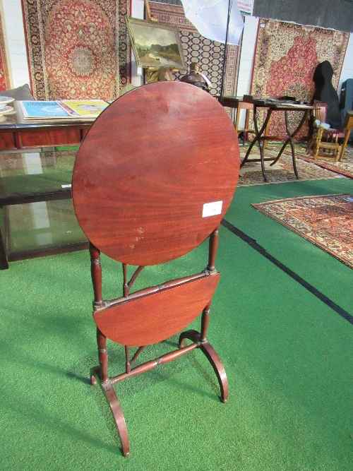 Mahogany tea table with drop leaves, on arched legs, 39cms x 45cms x 99cms. Price guide £30-50.