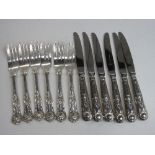 Set of 6 silver handled cake knives & 6 silver cake forks by Viners, Sheffield 1965. Price guide £