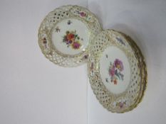 4 Copenhagen hand-painted plates with open fret border. Price guide £100-120.