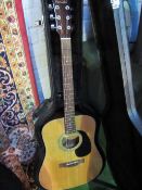 Farida DN8A acoustic guitar in Farida hard case, in good condition. Price guide £75-85.