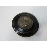 Admiral Lord Nelson commemorative snuff box (a/f). Price guide £30-40.