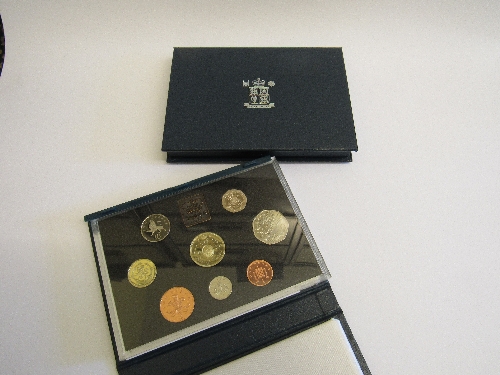 UK proof coin collections for: 1989, 1990, 1991, 1992, 1992 & 1994. All in boxed cases with