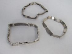 3 hallmarked 925 silver bracelets. Price guide £20-25.