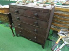 Antique pine chest of 4 graduated drawers, 90cms x 45cms x 97cms. Estimate £30-50.