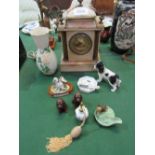 A marble mantel clock with key and assorted china including a Wade model. Est 20-30.