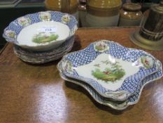 Wedgwood 'Louvre' 3 dishes & 6 plates. Estimate £25-35.