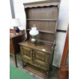 Small oak dresser, 170cms x 84cms x 40cms. Estimate £20-30.