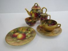 5 piece Worcester Tea Set comprising of a teapot, milk jug, sugar bowl, cup and saucer and a side