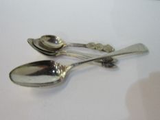 5 various hallmarked silver spoons including bottom marked serving spoon. Estimate £65-75.