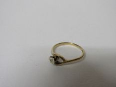 9ct gold & diamond ring, size Q, 2 gms. Estimate £20-30.