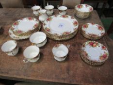 Old Country Roses tea set including teapot & cake plate (41 pieces)