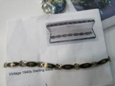 Thai silver & nielo bracelet, earrings & brooch set. Estimate £10-15.