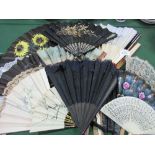 Large qty of vintage fans. Estimate £10-20.