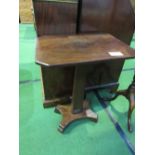 Mahogany display table on pedestal. Price guide £20-30.