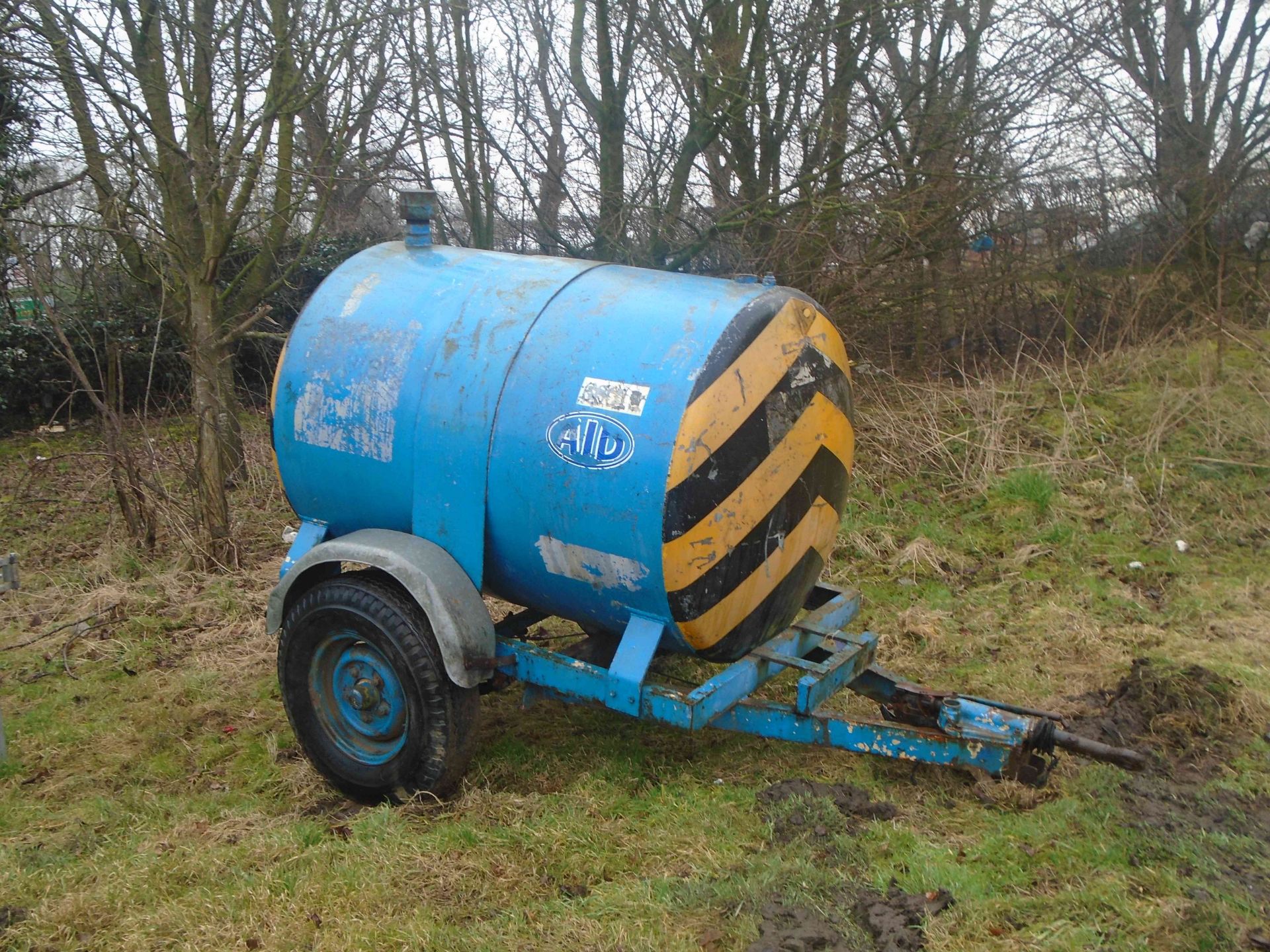 5128 Galvanised water bowser