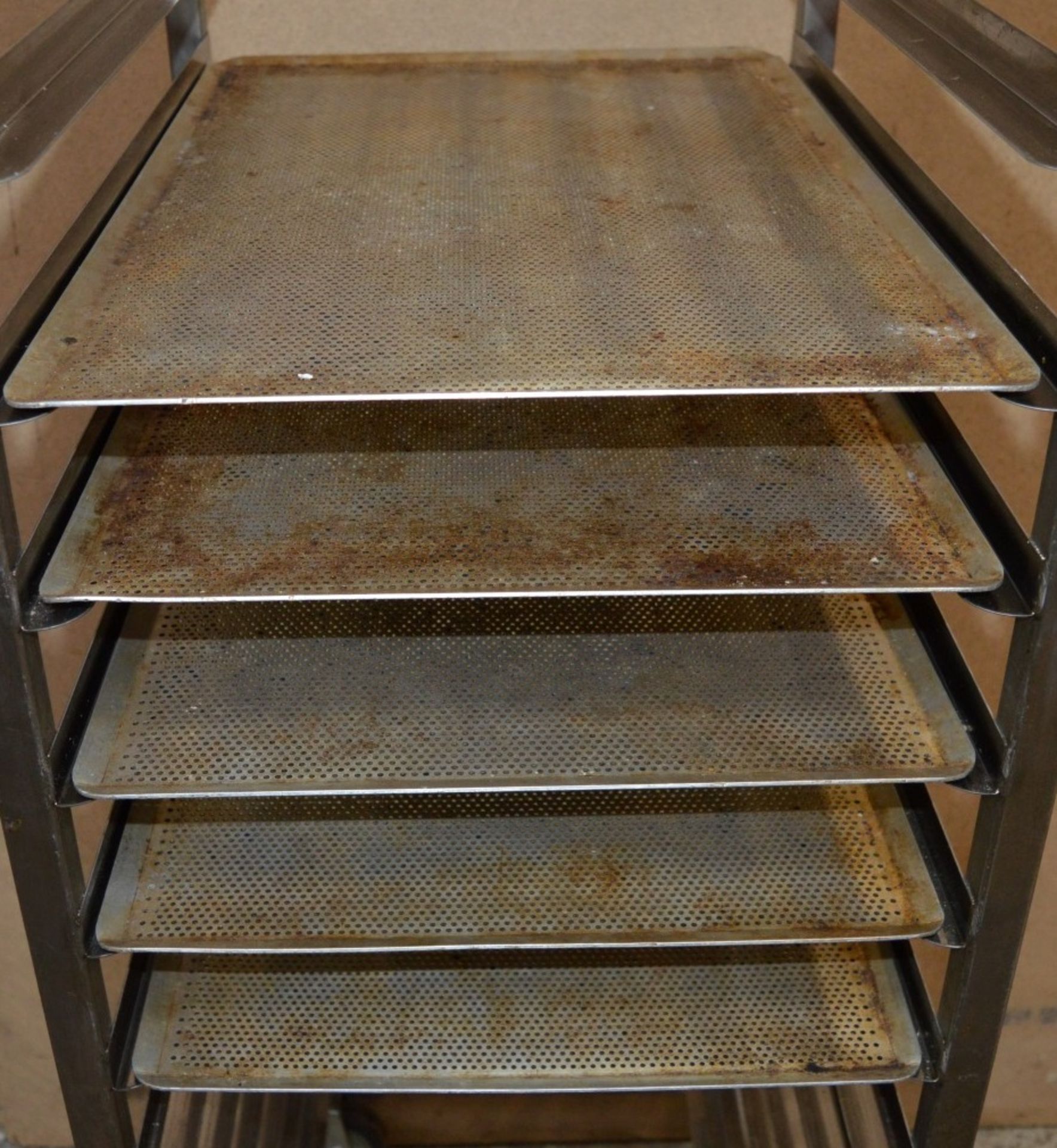 1 x Stainless Steel 18 Tier Pan and Tray Rack With Five Perforated Cooking Trays - CL282 - H183 x - Image 3 of 6