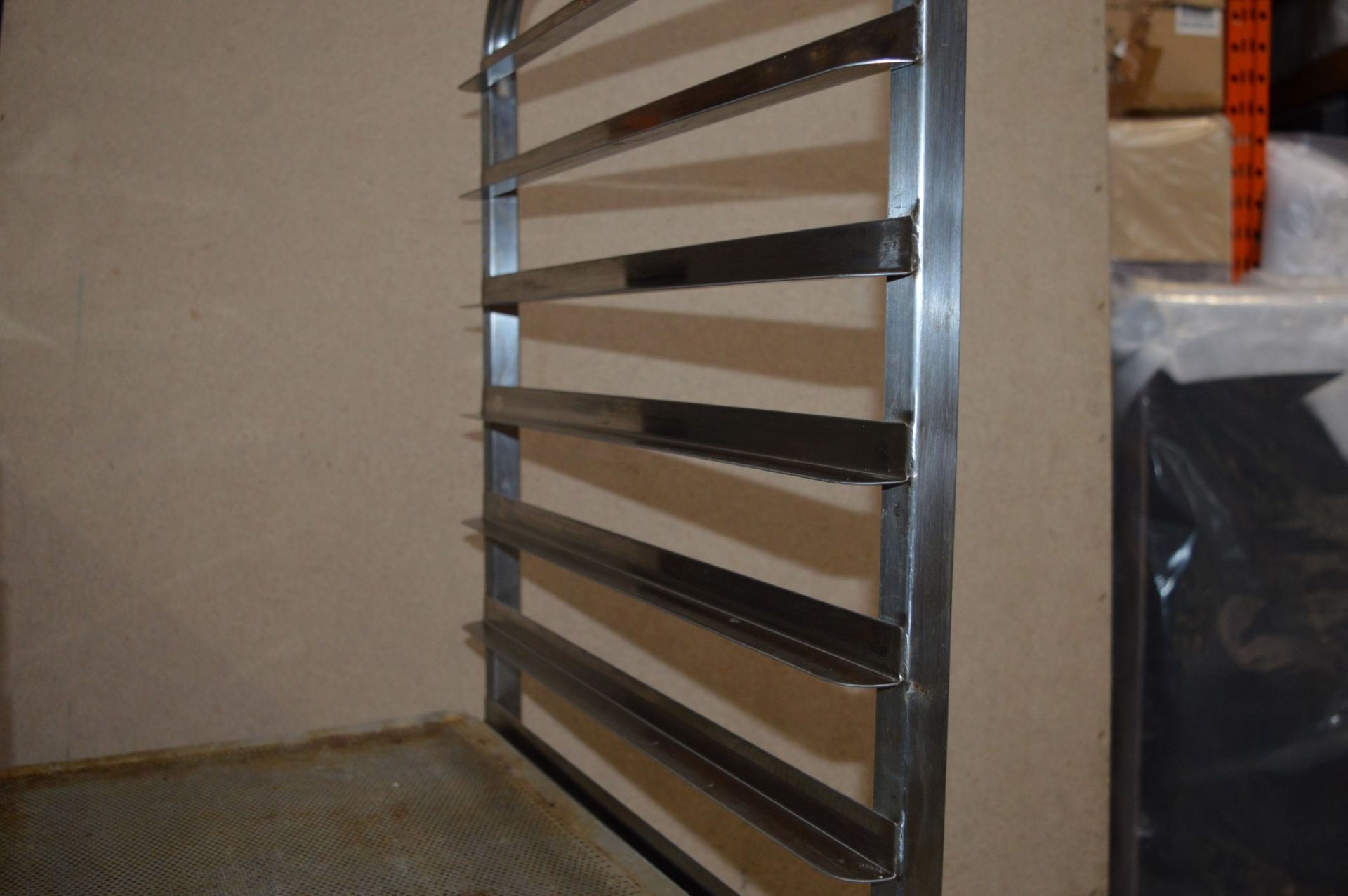 1 x Stainless Steel 18 Tier Pan and Tray Rack With Five Perforated Cooking Trays - CL282 - H183 x - Image 5 of 6