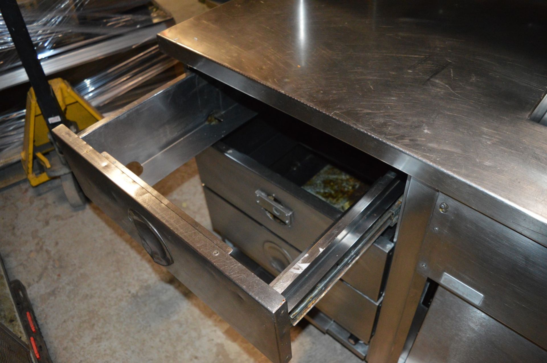 1 x Victor Stainless Steel Heated Pass Through Gantry With Heated Food Wells, Food Warming - Image 17 of 17