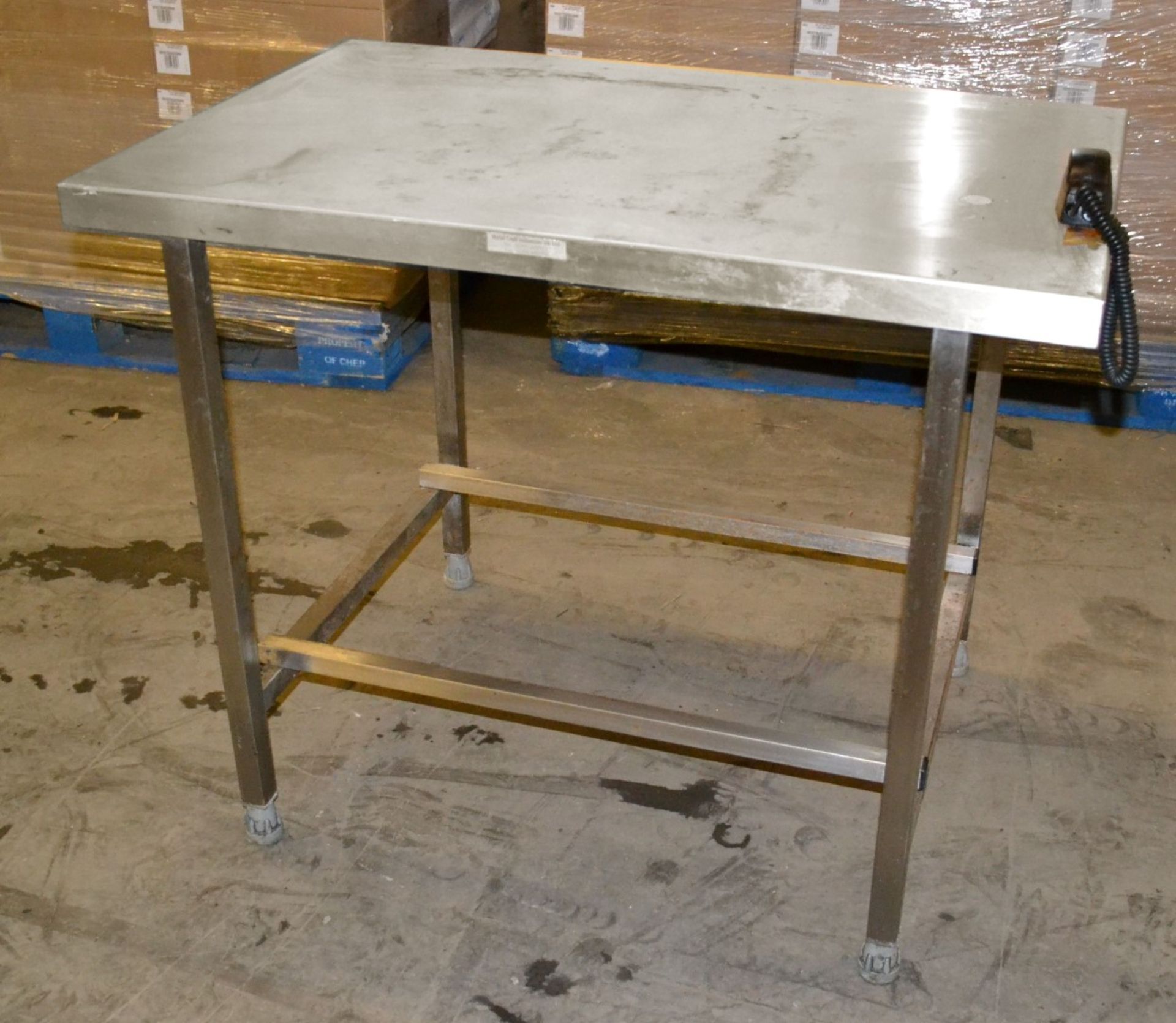 1 x Stainless Steel Prep Table With S3 Security Tag Device - Dimensions: 93 x 61 x 75cm - Ref: MC137 - Image 6 of 6