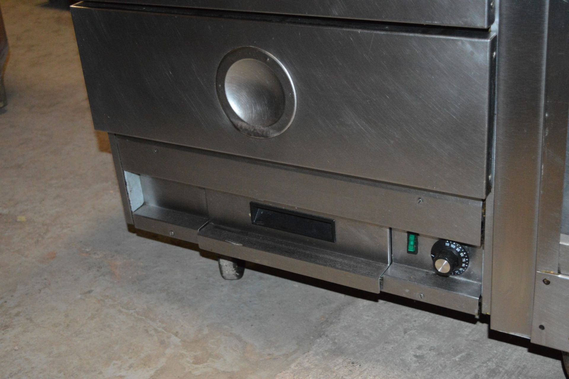 1 x Victor Stainless Steel Heated Pass Through Gantry With Heated Food Wells, Food Warming - Image 16 of 17