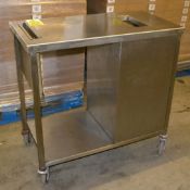 1 x Stainless Steel Cutting Prep Table With Knife Holder And Waste Areas - Dimensions: 90 x 45 x 88c