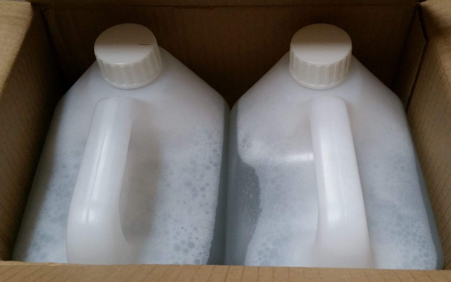 2 x Pro Value 5 Litre Catering Cleaner - Best Before September 2016 - New Boxed Stock - CL083 - - Image 2 of 3