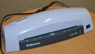 1 x Fellowes Lunar A4 Laminator - CL282 - Ref MS125 - Location: Altrincham WA14