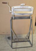 1 x Vintage Acme Wringer / Mangle  - CL007 - Location: Altrincham WA14