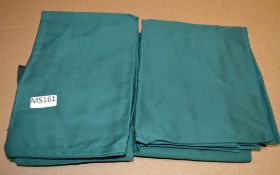 12 x Hardwearing Aprons - Ideal For The Catering of Hospitality Industries - New Unused Stock -
