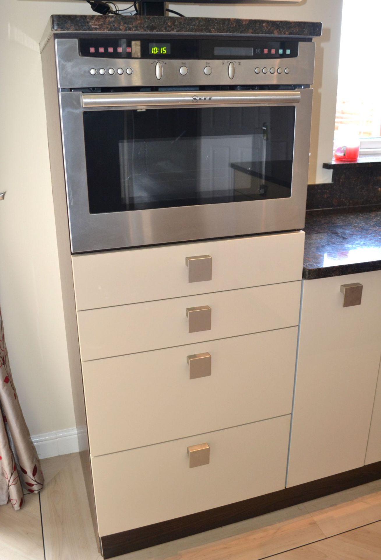 1 x Kitchen Design Bespoke Fitted Kitchen With Utility Room, Granite Worktops And Neff Appliances - - Image 15 of 41