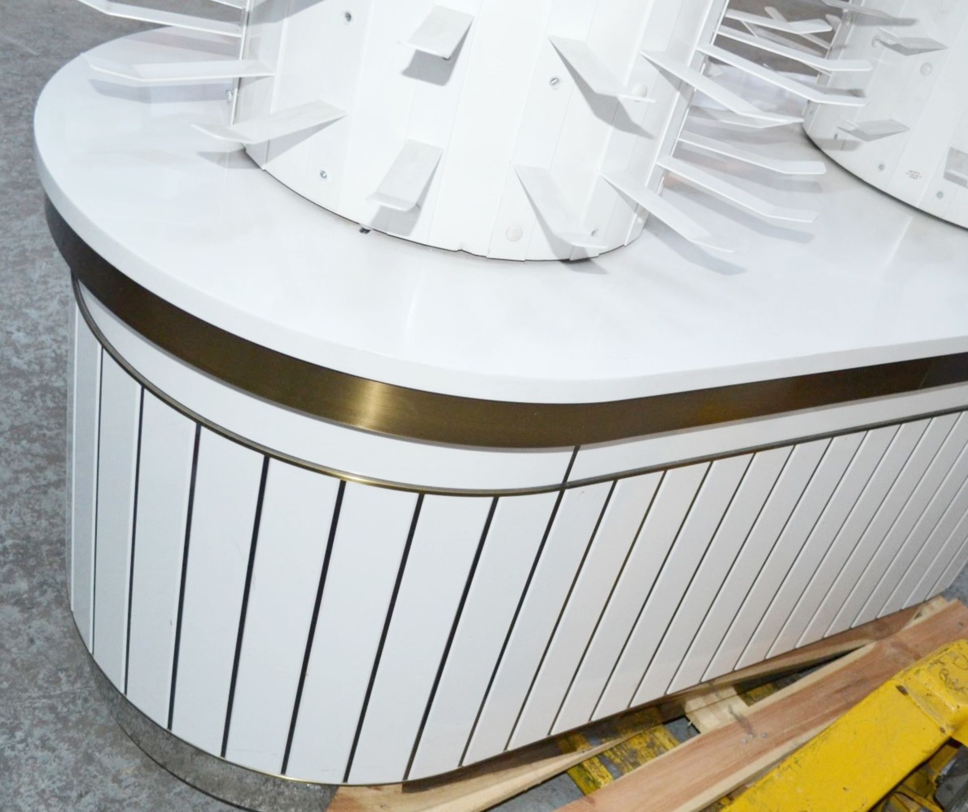 1 x Curved Cosmetics Shop Counter With Revolving Carousels In White - Colour: White - Dimensions: - Image 8 of 8