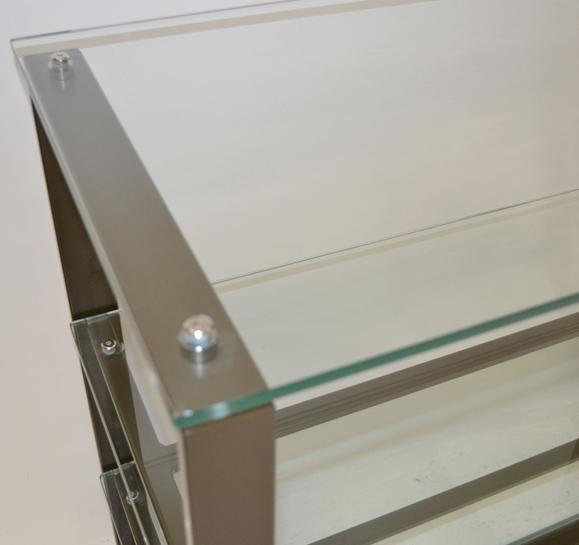 1 x 3-Shelf Glass Retail Display Unit With A Sturdy Metal Frame - Ex-Display, Recently Removed - Image 5 of 5
