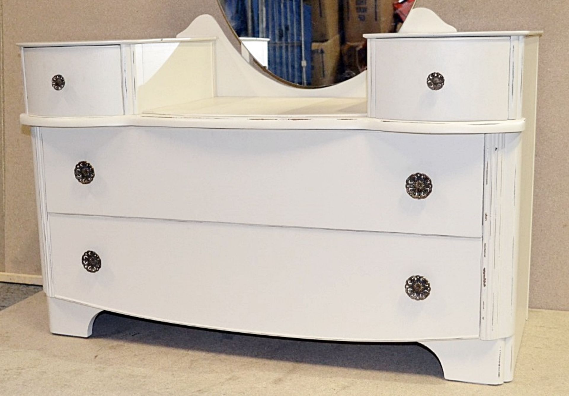 1 x Shabby Chic 4-Drawer Dressing Table With Oval Mirror - Features Cream Paintwork With An - Image 6 of 9