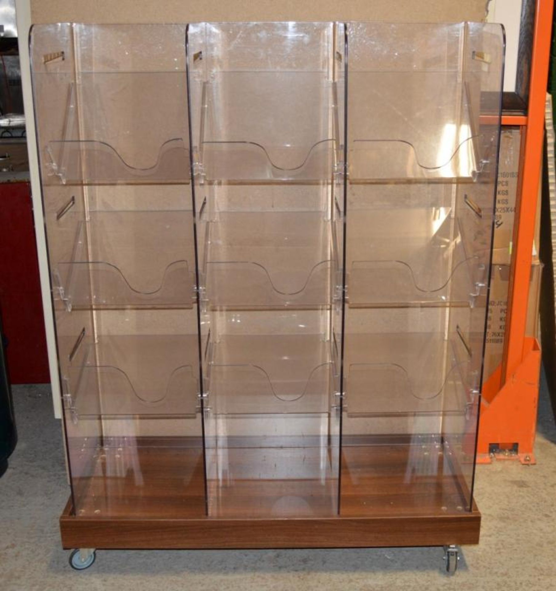 1 x Retail Magazine / Newspaper Display Unit - Clear Perspex With Walnut Base on Castors - H141 x - Image 4 of 6